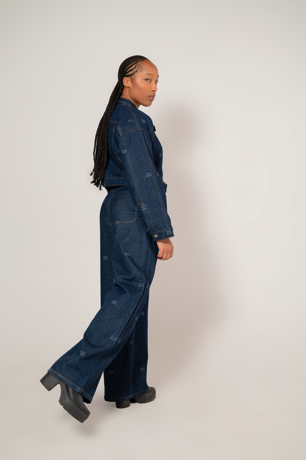 Blueprint Denim Set – Kurze Jacke und Hose mit weitem Bein und hoher Taille